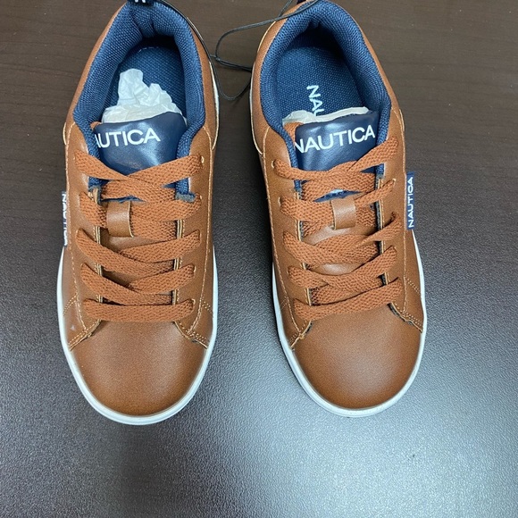 Nautica Graves / Tan / Navy / Boys / low lace-up Retail $40 - Picture 5 of 7